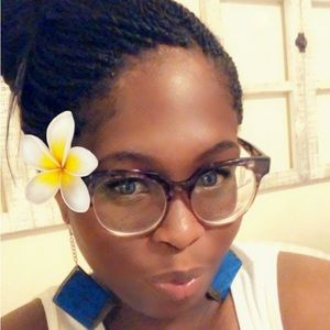 Meet your Posher, Deanna